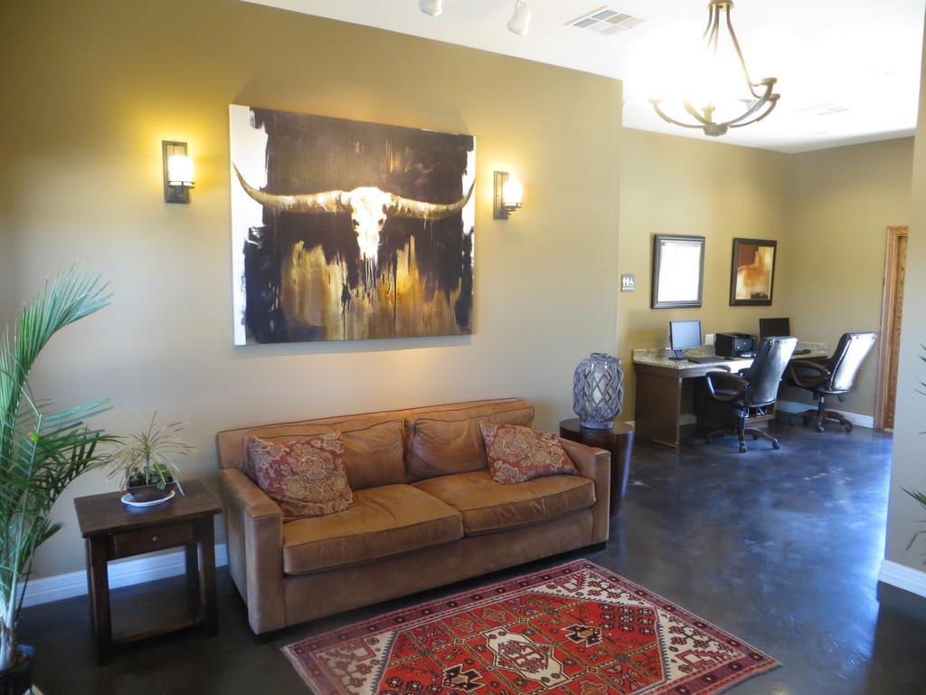 The Lodge At Kenedy Luaran gambar